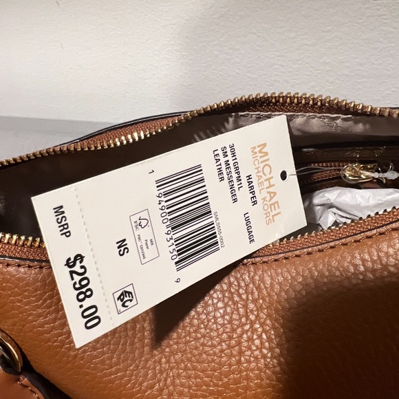 Michael Kors purse - Picture 5 of 5